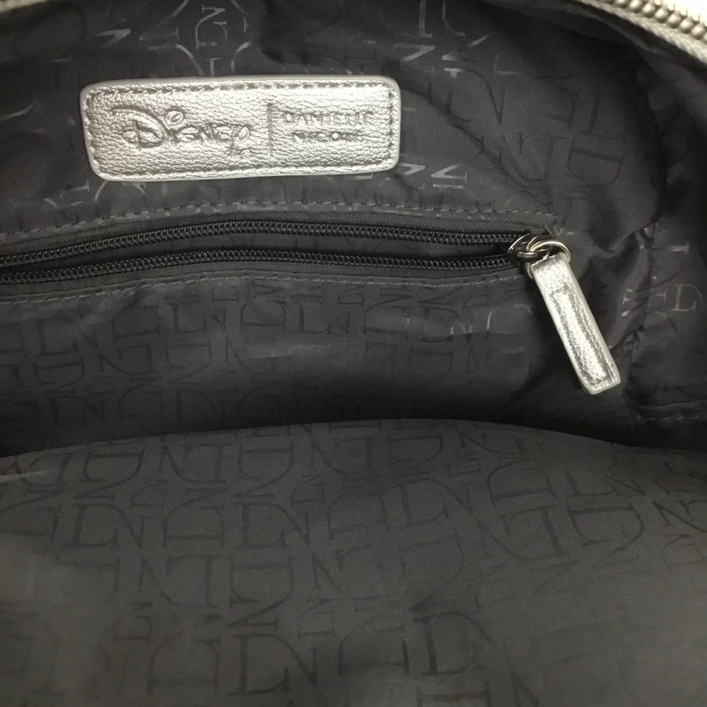 Danielle Nicole FROZEN 2 Freeze Silver Backpack - Picture 7 of 13